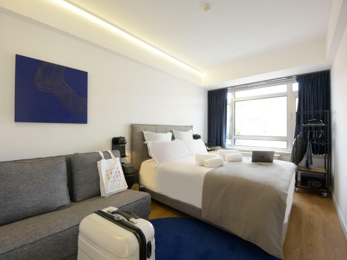Room00 Lisboa